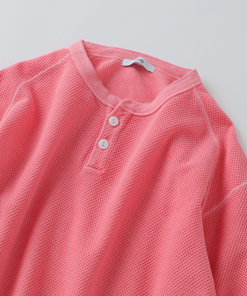 JOURNAL STANDARD relume（ジャーナルスタンダード　レリューム）の「製品染め バックピケ ヘンリーネック 7分袖 Tシャツ（Tシャツ/カットソー・メンズ・ナチュラル/グリーン系その他/ピンク系その他・LARGE/MEDIUM）」の13枚目の写真