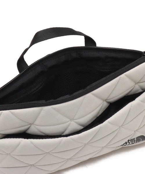 THE NORTH FACE(ザノースフェイス)の「THE NORTH FACE Geoface Pouch / ザ ノース フェイス ジオフェイス ポーチ(ボディバッグ/ウエストポーチ・メンズ・ピンク/オフホワイト・FREE)」の7枚目の写真