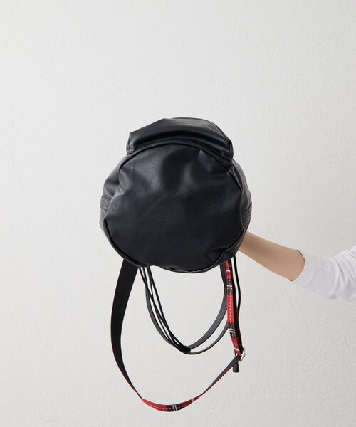 ear PAPILLONNER（イアパピヨネ）の「アウトポケット巾着ショルダーバッグ（ショルダーバッグ・レディース・ブラック/ブルー系その他・FREE）」の7枚目の写真