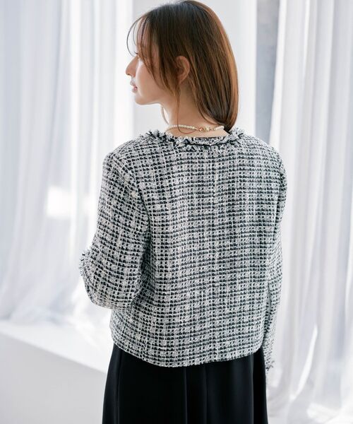 COHINA(コヒナ)の「ミックスツイードジャケット 【低身長・小柄女性】(ノーカラージャケット・レディース・ホワイト/ネイビー/ブラック・S/XS)」の8枚目の写真