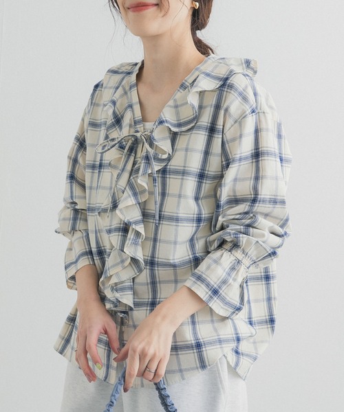 URBAN RESEARCH DOORS(アーバンリサーチドアーズ)の「チェックフリルブラウス(シャツ/ブラウス・レディース・ブルー系その他/ブラック系その他・FREE)」の3枚目の写真