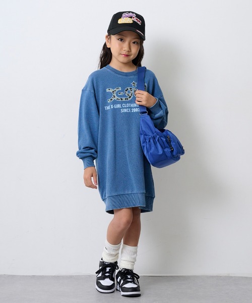 X-girl Stages(エックスガールステージス)の「デニム裏毛ワンピース(ワンピース・キッズ・ブルー・100cm/110cm)」の1枚目の写真