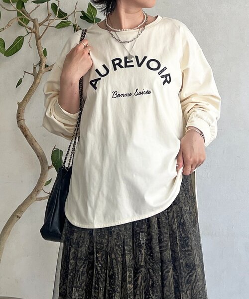 un dix cors（アンディコール）の「バックテープロゴロングTEE（Tシャツ/カットソー・レディース・ブラウン/ブラック/アイボリー・FREE）」の4枚目の写真
