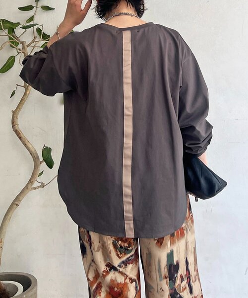 un dix cors（アンディコール）の「バックテープロゴロングTEE（Tシャツ/カットソー・レディース・ブラウン/ブラック/アイボリー・FREE）」の22枚目の写真