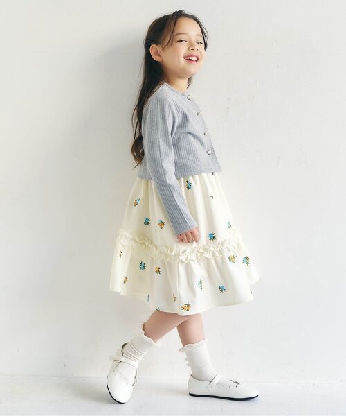 apres les cours（アプレレクール）の「【WEB限定】総柄刺繍キャミワンピース_ジュニア対応（ワンピース・キッズ・ブラック/アイボリー・100/140/130/90/120/110）」の8枚目の写真