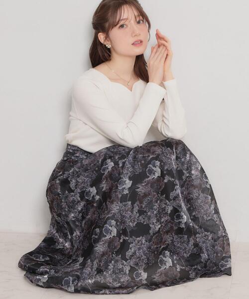 couture brooch（クチュールブローチ）の「【洗える・通勤】Springオーガンフルールスカート（スカート・レディース・ベージュ系その他/ライトパープル/ブラック系・38/36/42/40）」の2枚目の写真