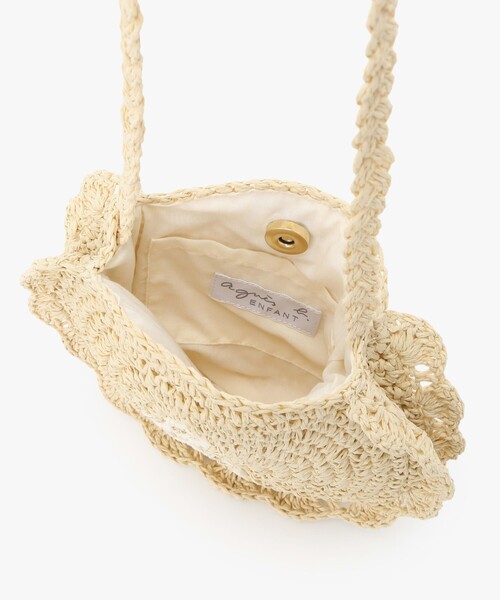 agnes b.（アニエスベー）の「キッズ "b." ロゴ 刺繍 サークル ショルダーバッグ（ショルダーバッグ・キッズ・ベージュ・FREE）」の4枚目の写真