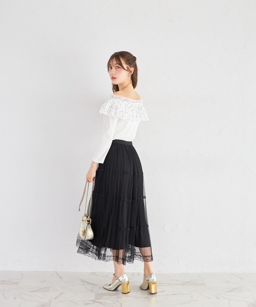 tocco closet(トッコ クローゼット)の「2WAYドットフリル付きリブカットプルオーバー(Tシャツ/カットソー・レディース・オフホワイト/ブラック・M)」の5枚目の写真