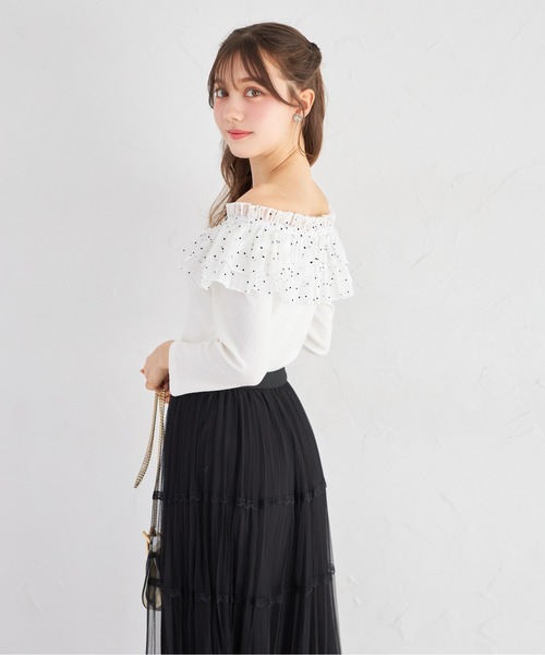 tocco closet(トッコ クローゼット)の「2WAYドットフリル付きリブカットプルオーバー(Tシャツ/カットソー・レディース・オフホワイト/ブラック・M)」の7枚目の写真