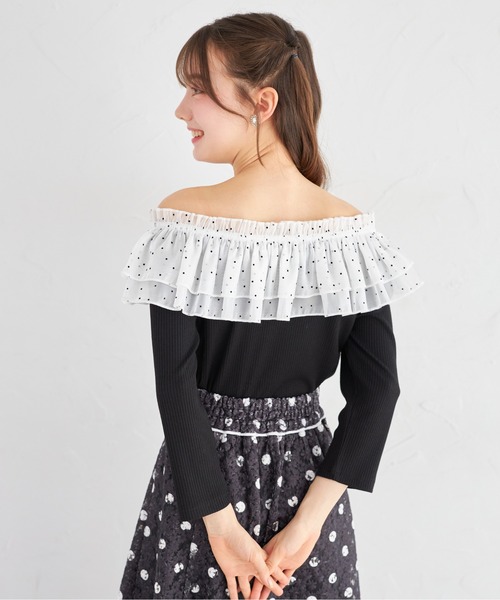 tocco closet(トッコ クローゼット)の「2WAYドットフリル付きリブカットプルオーバー(Tシャツ/カットソー・レディース・オフホワイト/ブラック・M)」の13枚目の写真