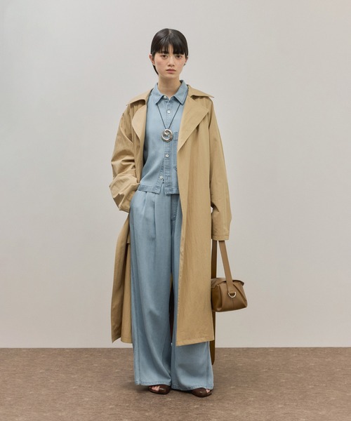 ADAM ET ROPE'(アダムエロペ)の「ライトデニムシャツ(シャツ/ブラウス・レディース・サックスブルー/ブルー系その他4/ブラック・FREE)」の4枚目の写真