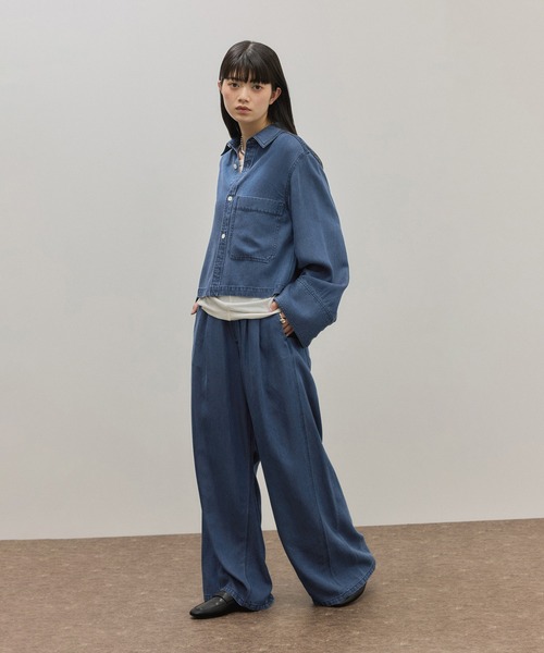 ADAM ET ROPE'(アダムエロペ)の「ライトデニムシャツ(シャツ/ブラウス・レディース・サックスブルー/ブルー系その他4/ブラック・FREE)」の8枚目の写真