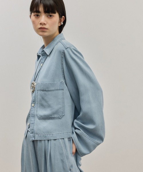 ADAM ET ROPE'(アダムエロペ)の「ライトデニムシャツ(シャツ/ブラウス・レディース・サックスブルー/ブルー系その他4/ブラック・FREE)」の16枚目の写真