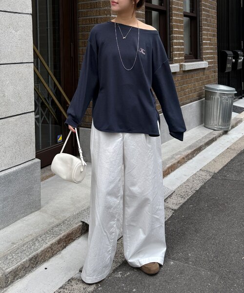 DouDou（ドゥドゥ）の「【インフルエンサーSAKURA企画】ミニダンボールロゴロンTEE（Tシャツ/カットソー・レディース・ライトグレー/オフホワイト/ネイビー・FREE）」の12枚目の写真