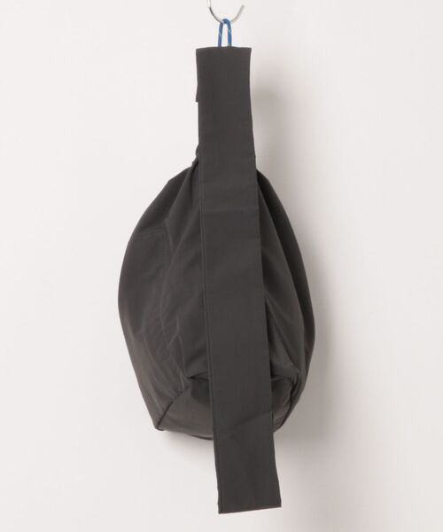 EARTH MADE（アースメイド）の「【EARTH MADE】撥水 NYLON PARACOAD BONSACK（ショルダーバッグ・レディース・ブラウン/グリーン/グレー/ブラック/ネイビー/イエロー・FREE）」の7枚目の写真