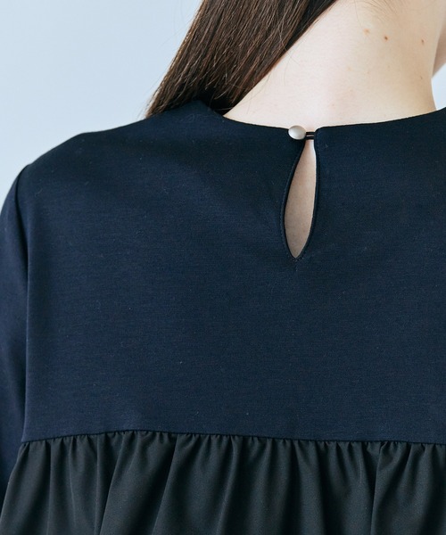 Audie a Muses(オーディアミューズ)の「リボンモチーフ付き異素材カットソー(Tシャツ/カットソー・レディース・ブラック/オフホワイト・38/42)」の20枚目の写真