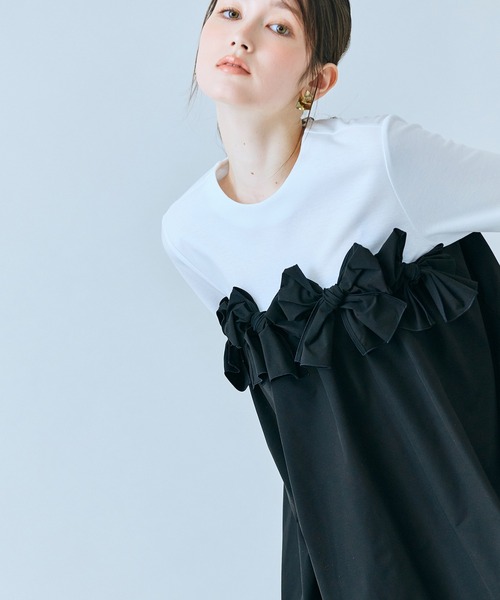 Audie a Muses(オーディアミューズ)の「リボンモチーフ付き異素材カットソー(Tシャツ/カットソー・レディース・ブラック/オフホワイト・38/42)」の11枚目の写真