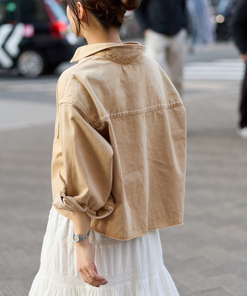 JOURNAL STANDARD（ジャーナルスタンダード）の「《追加2》ライトオンスデニムクロップドシャツ（シャツ/ブラウス・レディース・ブルー系その他/ベージュ・FREE）」の10枚目の写真