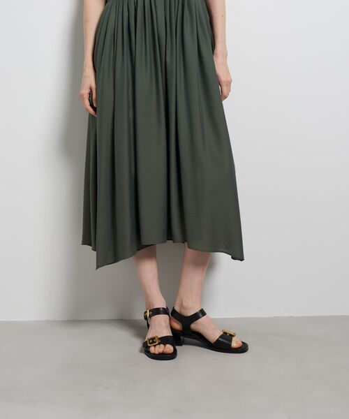 LANVIN en Bleu(ランバンオンブルー)の「スクエアフリルコンビワンピース(ワンピース・レディース・ライトカーキ/ブラック・38/36)」の8枚目の写真