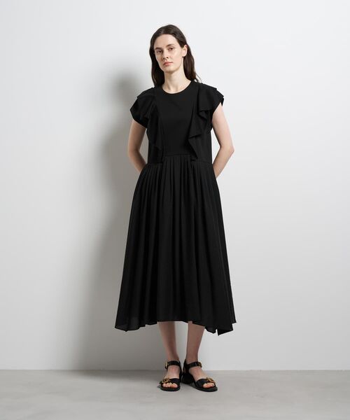 LANVIN en Bleu(ランバンオンブルー)の「スクエアフリルコンビワンピース(ワンピース・レディース・ライトカーキ/ブラック・38/36)」の9枚目の写真