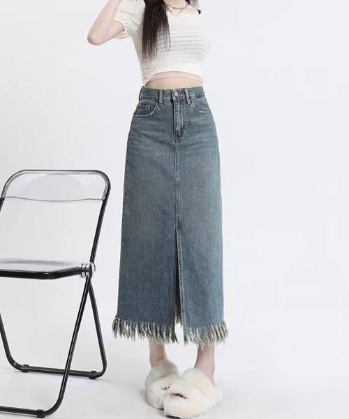 SallyLunn(サリーラン)の「フリンジヘムハイウエストデニムスカート(デニムスカート・レディース・ブルー・MEDIUM/LARGE)」の2枚目の写真