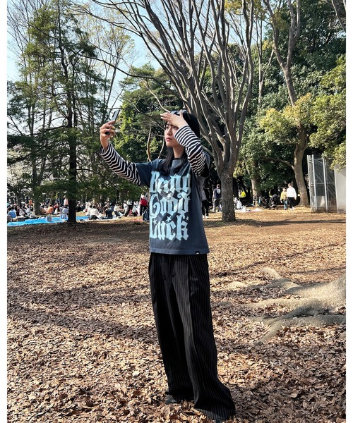 BGL(ビージーエル)の「BIG LOGO TEE /メッセージ / テキストロゴ / ビッグロゴ / プリント / スタッズ 半袖Tシャツ(Tシャツ/カットソー・レディース・ブラック/ネイビー/ホワイト・S/M/L)」の15枚目の写真