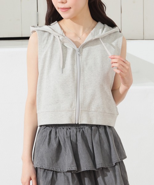 Honeys（ハニーズ）の「ノースリーブパーカー（パーカー・レディース・ブラック/サックスブルー/アイボリー/杢グレー・S/M/L）」の16枚目の写真