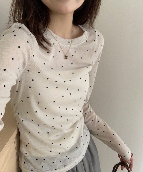 Ritzy(リッツィー)の「ドット柄長袖トップス(Tシャツ/カットソー・レディース・ベージュ/グレー・FREE)」の12枚目の写真