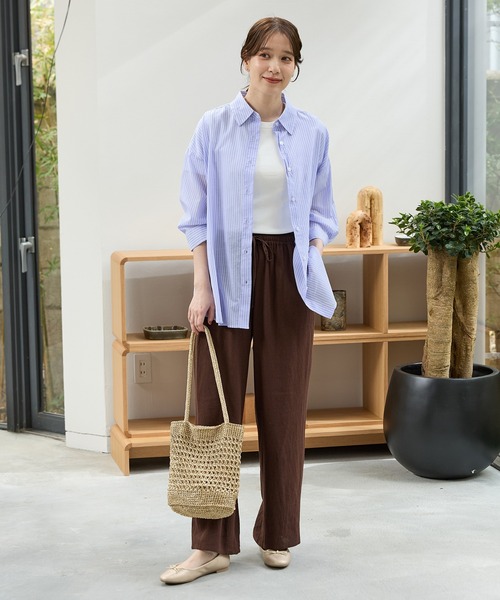Honeys(ハニーズ)の「やわらか綿7分袖シャツ(シャツ/ブラウス・レディース・ホワイト×ネイビー/キャメル/サックスブルー系/ホワイト/ブラック/グレイッシュブルー・L/LL/M)」の15枚目の写真