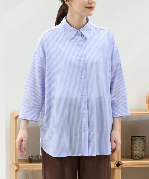Honeys(ハニーズ)の「やわらか綿7分袖シャツ(シャツ/ブラウス・レディース・ホワイト×ネイビー/キャメル/サックスブルー系/ホワイト/ブラック/グレイッシュブルー・L/LL/M)」の16枚目の写真