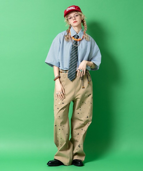 an meets zakka(アンミツザッカ)の「an meets zakka ミニレクタンギュラーダイヤルステンレスバンド腕時計(アナログ腕時計・レディース・シルバー/ゴールド・ONESIZE)」の4枚目の写真