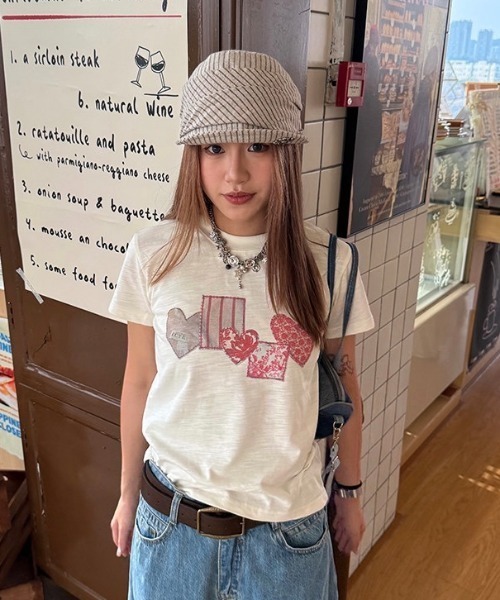 Sibra(シブラ)の「配色ハートコラージュプリント半袖Tシャツ(Tシャツ/カットソー・レディース・グレー/ホワイト・M)」の17枚目の写真