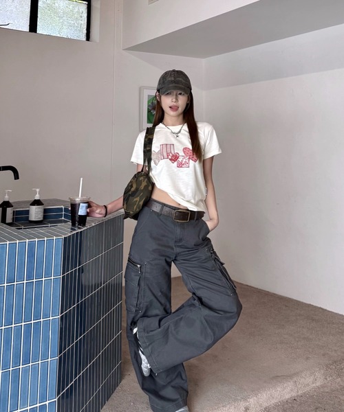 Sibra(シブラ)の「配色ハートコラージュプリント半袖Tシャツ(Tシャツ/カットソー・レディース・グレー/ホワイト・M)」の22枚目の写真