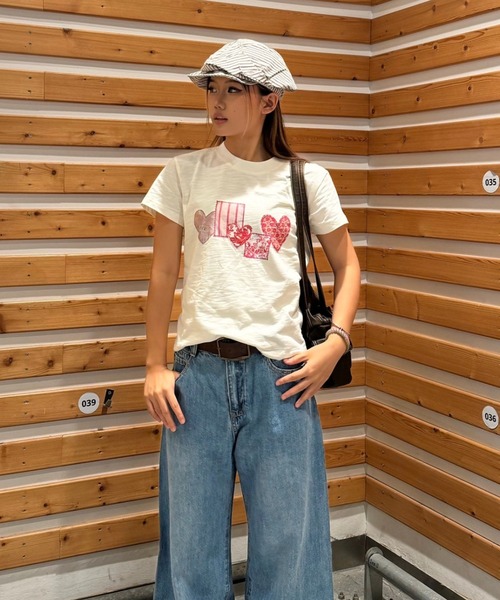 Sibra(シブラ)の「配色ハートコラージュプリント半袖Tシャツ(Tシャツ/カットソー・レディース・グレー/ホワイト・M)」の9枚目の写真