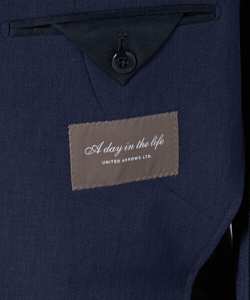 A DAY IN THE LIFE UNITED ARROWS(アデイインザライフユナイテッドアローズ)の「ハイツイスト バーズアイ ドビー 2ボタンジャケット-セットアップ対応・ウォッシャブル-<A DAY IN THE LIFE>(テーラードジャケット・メンズ・モカ/ダークグレー/ロイヤルブルー・M/XL/L/S)」の8枚目の写真