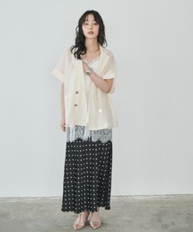 Anclear oui（アンクリアウィ）の「シアーパッチポケットテーラー半袖ジャケット（テーラードジャケット）」