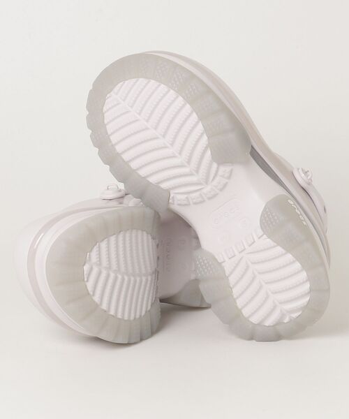 crocs（クロックス）の「crocs Super Bae Clog / クロックス スーパー ベイ クロッグ（サンダル・レディース・ライトピンク・24.0cm/23.0cm/22.0cm）」の3枚目の写真
