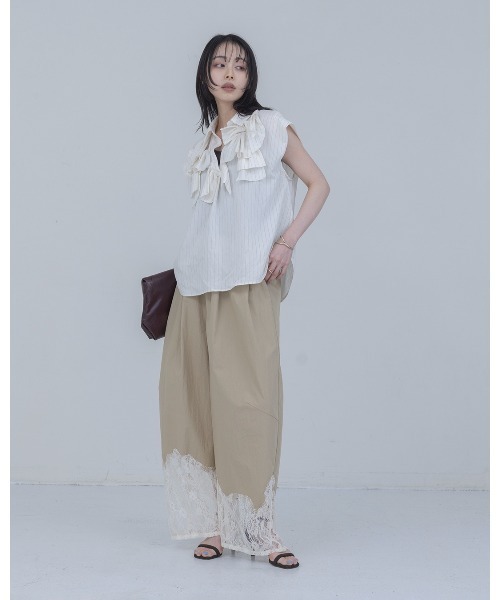 Eimee Law(エイミーロウ)の「ランダムリボン タックスリーブブラウス(シャツ/ブラウス・レディース・ストライプ/チェック/ブラック/オフホワイト・FREE)」の18枚目の写真