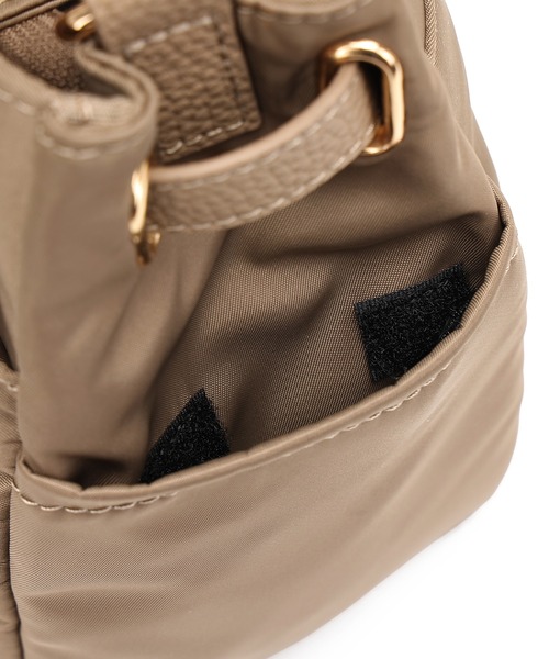 PADMA（パドマ）の「【PADMA】ナイロン中サイズ レザーコンビ 2WAYショルダーバッグ（ビジネスバッグ・レディース・ブラック×シルバー/ベージュ系その他/ブラック×ゴールド/グレー・FREE）」の21枚目の写真