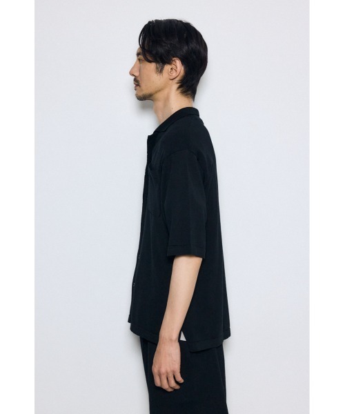 AZUL by moussy(アズールバイマウジー)の「リラックスオープンカラーニットシャツ(ニット/セーター・メンズ・ブラック/グレー・MEDIUM/LARGE)」の7枚目の写真