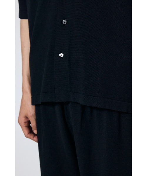 AZUL by moussy(アズールバイマウジー)の「リラックスオープンカラーニットシャツ(ニット/セーター・メンズ・ブラック/グレー・MEDIUM/LARGE)」の11枚目の写真