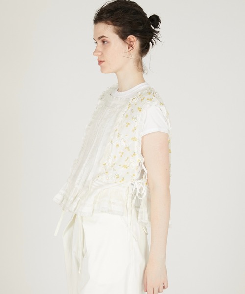 crinkle crinkle crinkle(クリンクルクリンクルクリンクル)の「【crinkle crinkle crinkle】sheer flower vest blouse/シアーフラワーベストブラウス(シャツ/ブラウス・レディース・アイボリー/ブラック・FREE)」の15枚目の写真