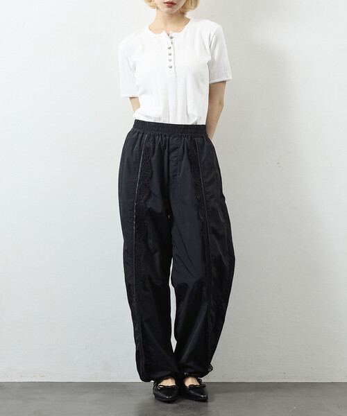 Firsthand（ファーストハンド）の「Firsthand/ファーストハンド ヘンリーネック 針抜きニット レースTシャツ（Tシャツ/カットソー・レディース・ホワイト/グレー/ブラック・フリー）」の8枚目の写真