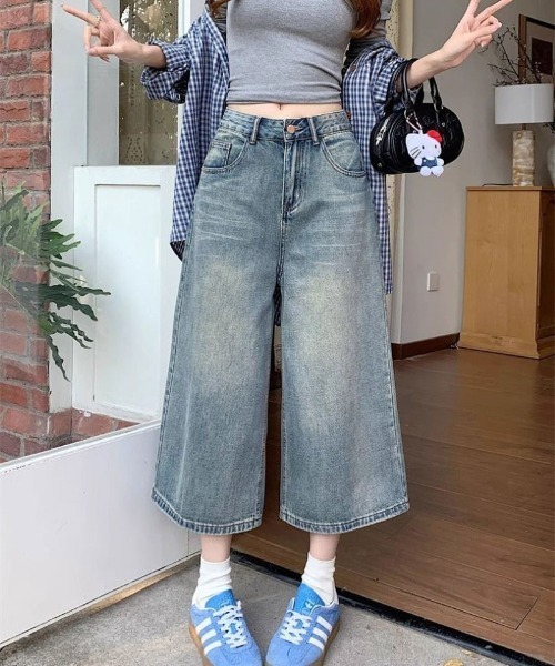 Ritzy(リッツィー)の「ヴィンテージウォッシュ ルーズワイドデニムクロップドパンツ(デニムパンツ・レディース・サックスブルー・L/M/S)」の8枚目の写真
