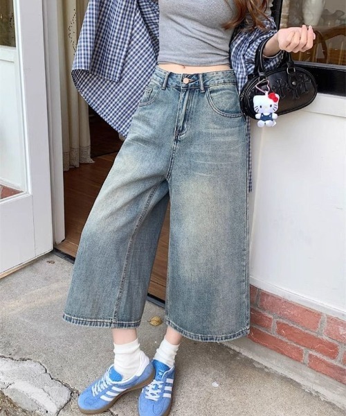 Ritzy(リッツィー)の「ヴィンテージウォッシュ ルーズワイドデニムクロップドパンツ(デニムパンツ・レディース・サックスブルー・L/M/S)」の15枚目の写真