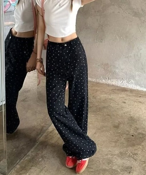 SHEPP(シープ)の「小花柄ドット刺繍ブラックワイドデニムパンツ(デニムパンツ・レディース・ブラック・M/S)」の15枚目の写真