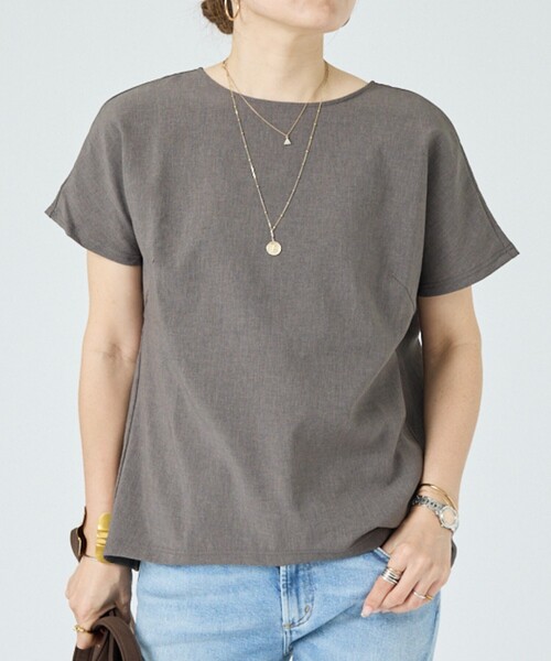 DESIGNWORKS（デザインワークス）の「【一部店舗限定】【セットアップ対応】リネン調後ろボタンブラウス（シャツ/ブラウス・レディース・ブラック/ライトグレー/グレー・フリー）」の3枚目の写真