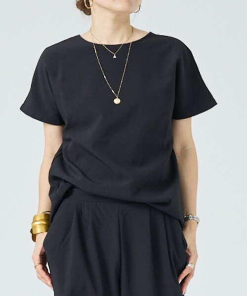 DESIGNWORKS（デザインワークス）の「【一部店舗限定】【セットアップ対応】リネン調後ろボタンブラウス（シャツ/ブラウス・レディース・ブラック/ライトグレー・フリー）」の2枚目の写真