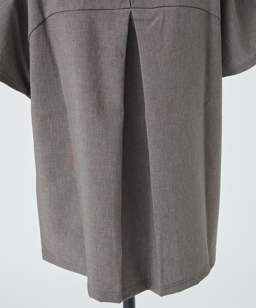 DESIGNWORKS（デザインワークス）の「【一部店舗限定】【セットアップ対応】リネン調後ろボタンブラウス（シャツ/ブラウス・レディース・ブラック/ライトグレー・フリー）」の17枚目の写真