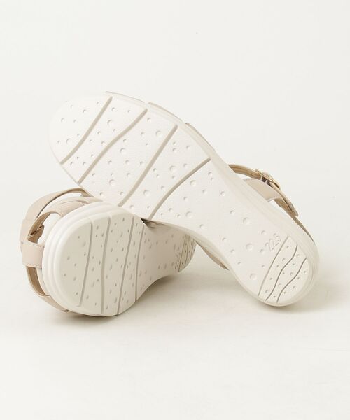 R.(REGAL FOOT COMMUNITY)(アールドット)の「アールドット S22C グルカサンダル(サンダル・レディース・アイボリー・22.5/23/23.5/24/24.5)」の2枚目の写真